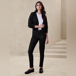 NWT! Banana Republic Black Mid-Rise Skinny Fade-Resistant Ankle Jean 🩷